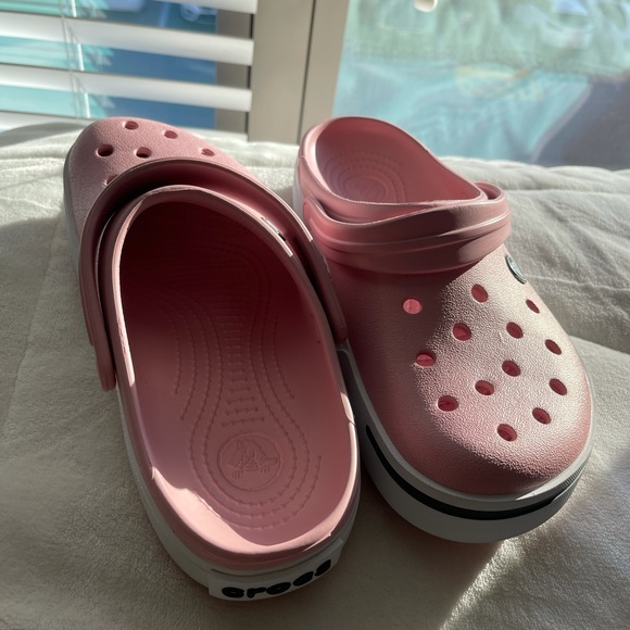 Pink Crocs - Picture 2 of 6
